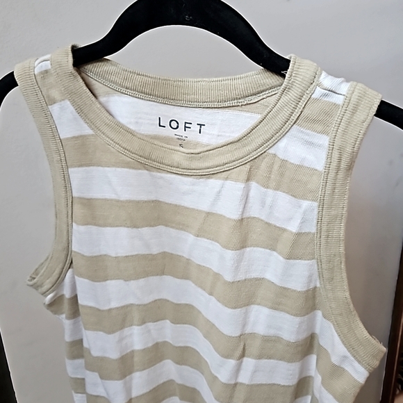 Classic Tank - Picture 2 of 2